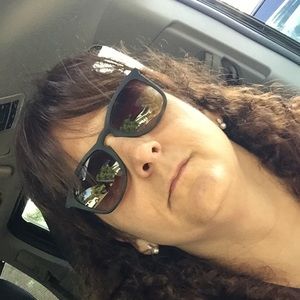 Meet your Posher, Nuria